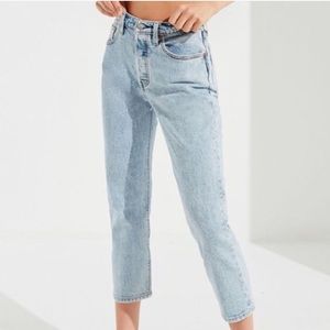 (NWOT) Levi’s 501 cropped jean (stone throw)